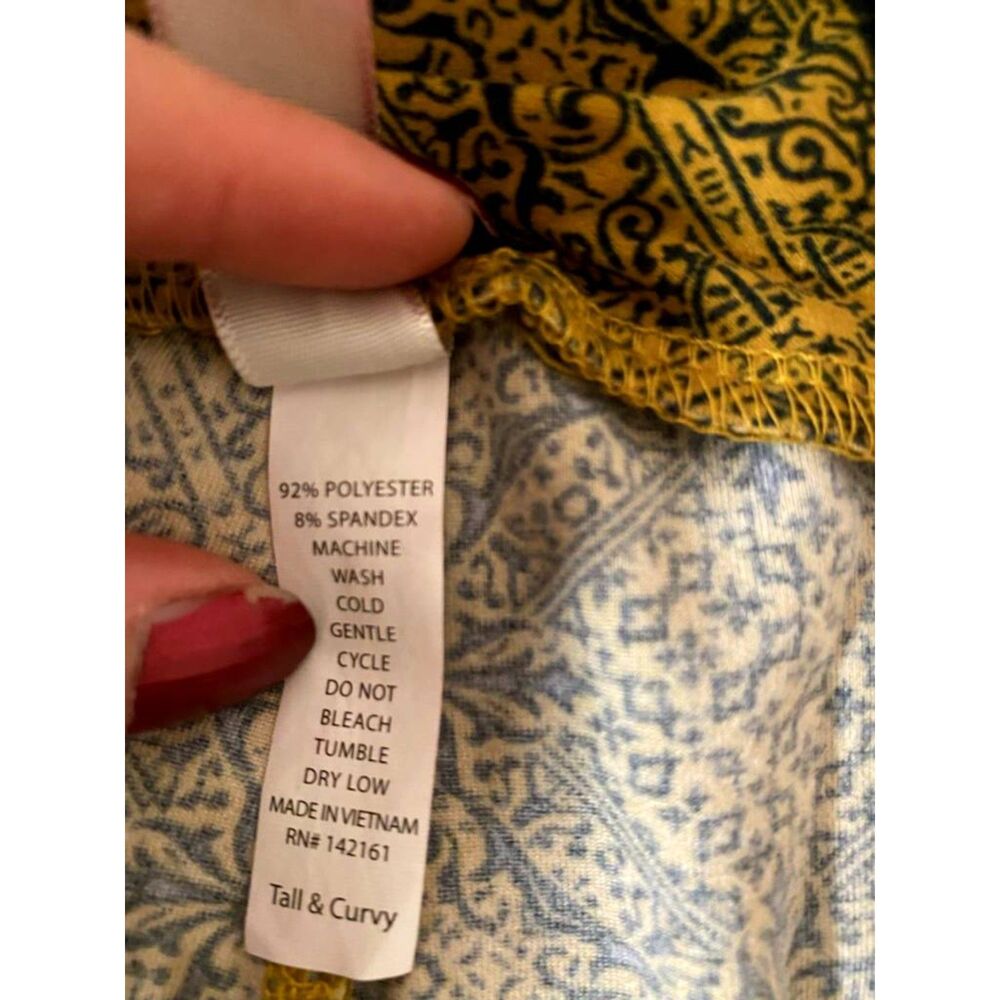 NWOT LulaRoe Tall & Curvy Legging Size L - Picture 3 of 6